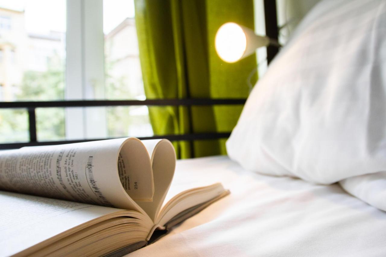 Hostel Mandarinka Прага Экстерьер фото