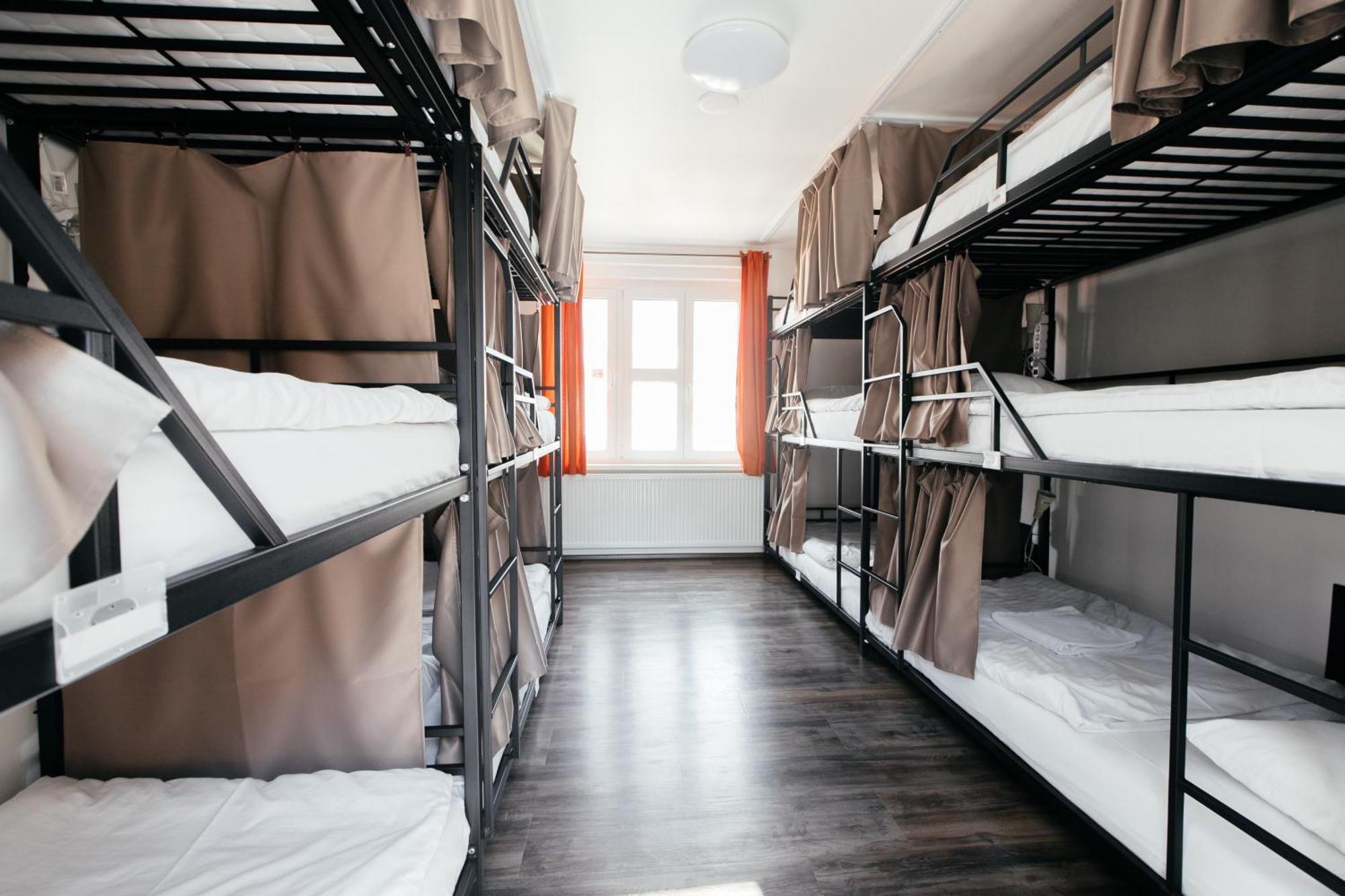 Hostel Mandarinka Прага Экстерьер фото