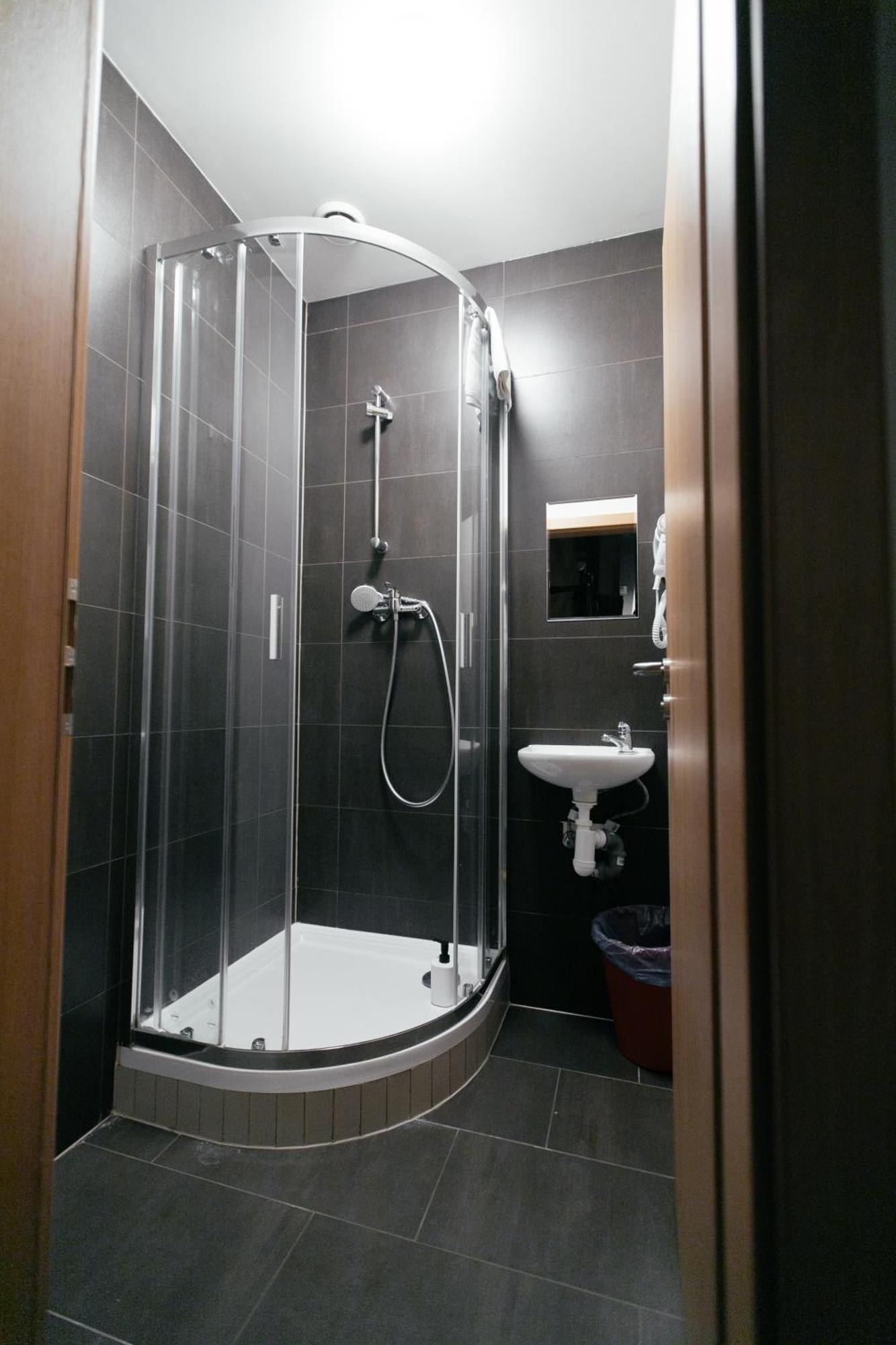 Hostel Mandarinka Прага Экстерьер фото